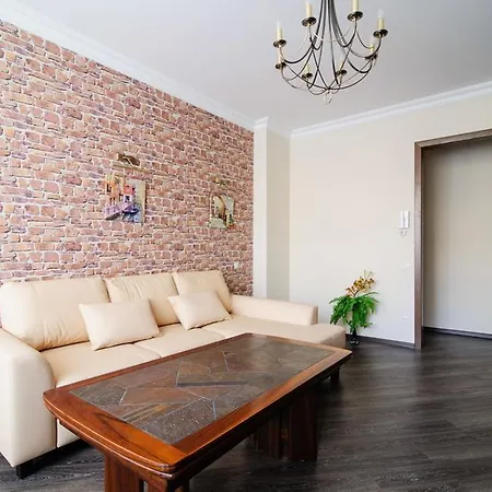Vip-Kvartira Kiseleva Apartment *