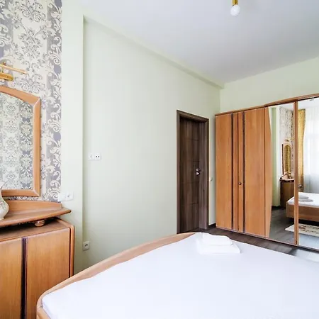 Vip-Kvartira Kiseleva Apartment Minsk